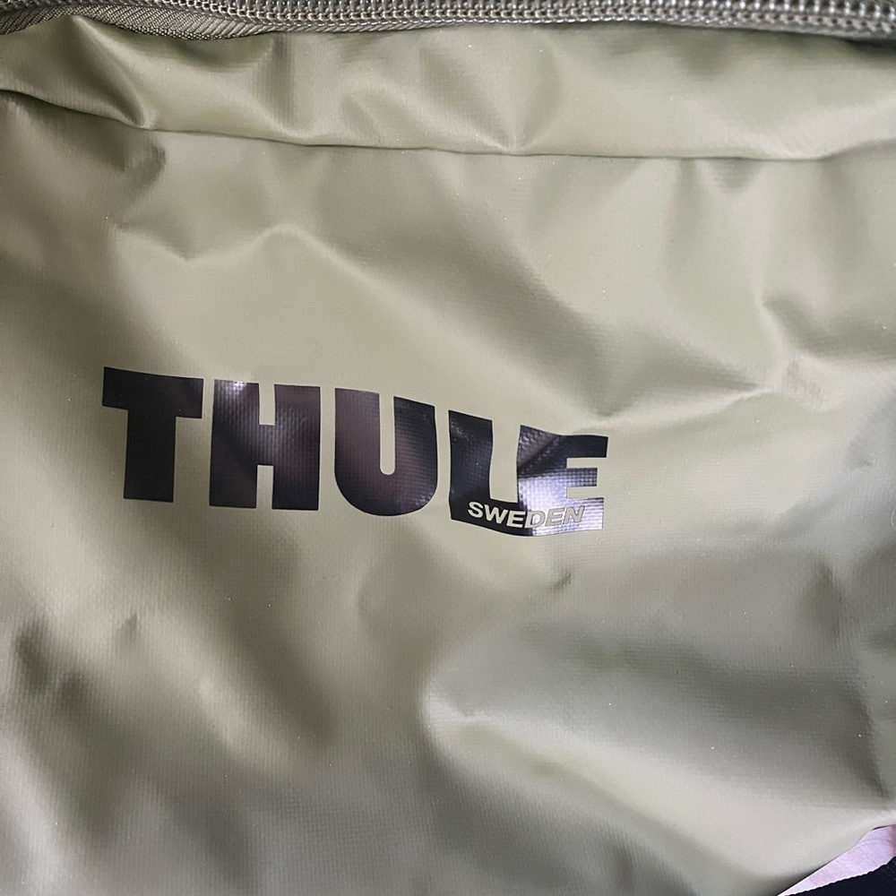 Thule Chasm 70L duffel